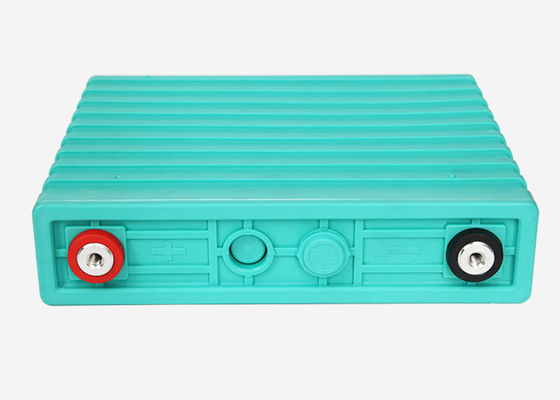 Giá tốt Vỏ PP 3C 3.2V 200Ah Pin Lithium Lifep04 trực tuyến